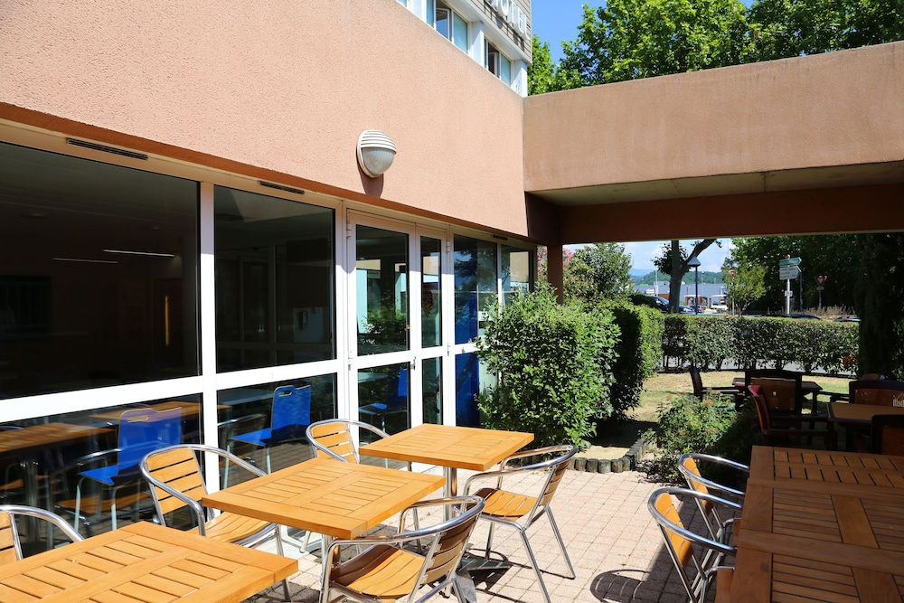 IBIS BUDGET AUBENAS 36/49
