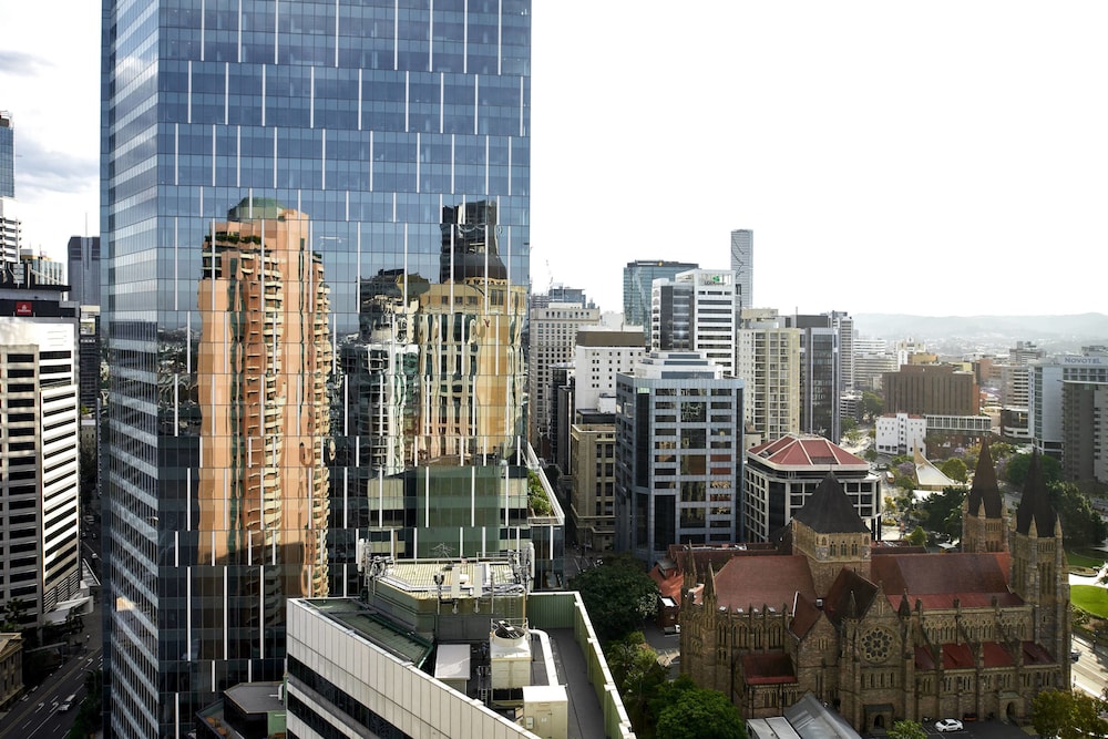 BRISBANE MARRIOTT HOTEL 17/57