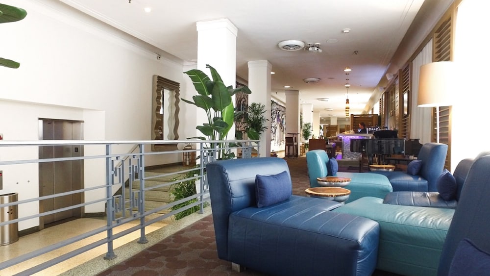 Marseilles Hotel 57/75