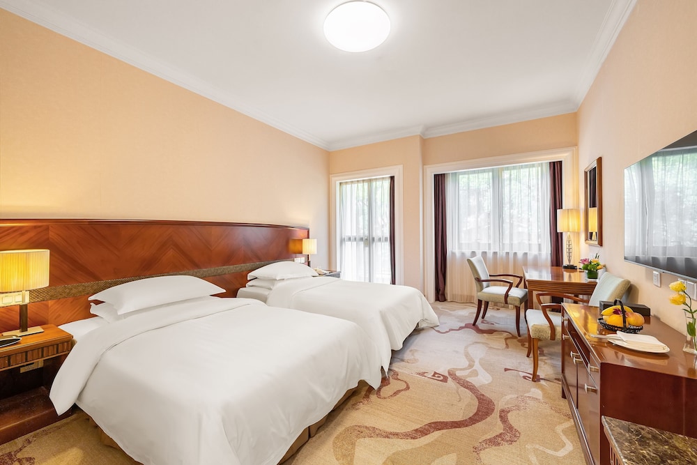 Shanghai Hongqiao State Guest House 16/46