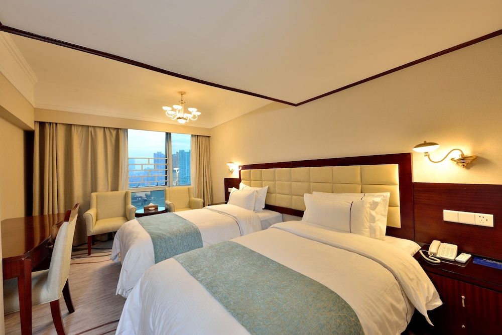 Haijun Hotel 17/50