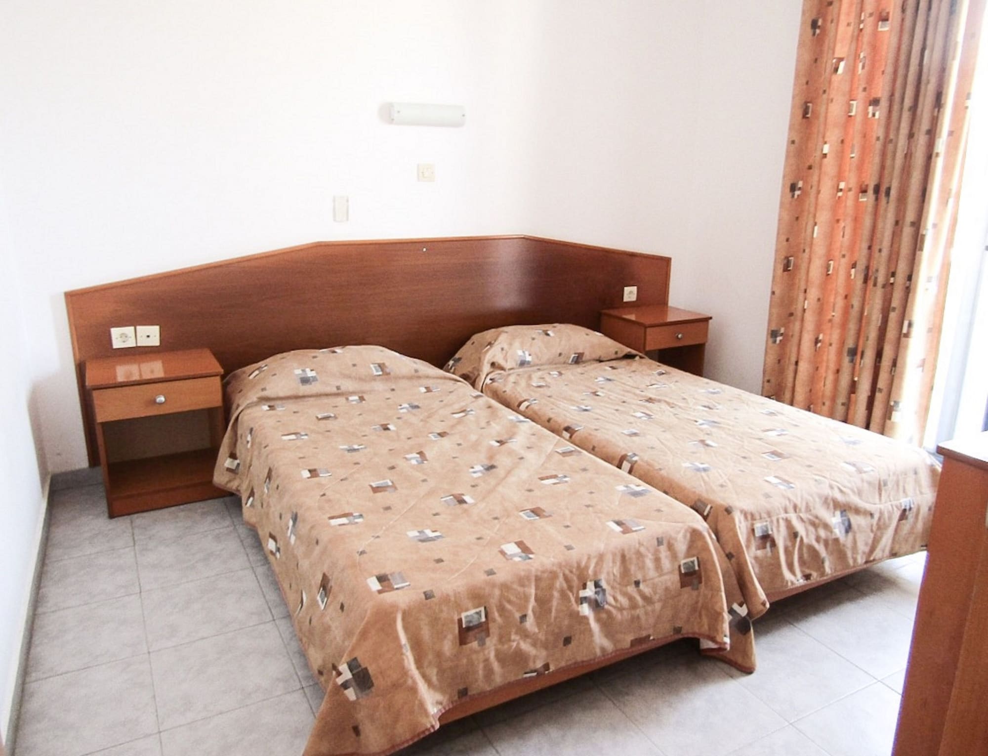 APARTMENT 1 BEDROOM