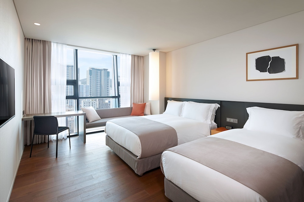Ocean, Deluxe, Family, 1 Double and 1 Single Bed