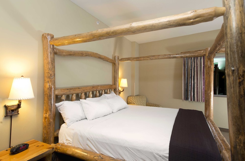 Great Wolf Lodge Grand Mound 21/65
