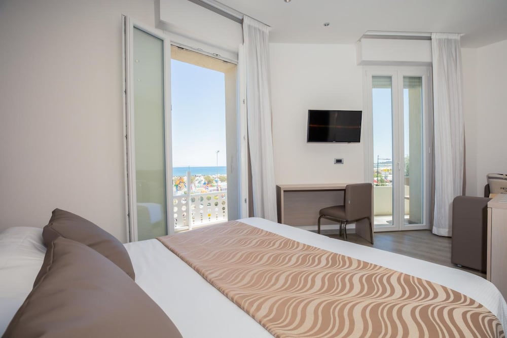Hotel Baby 14/50