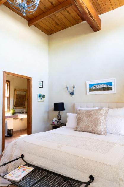 Pacific, Suite