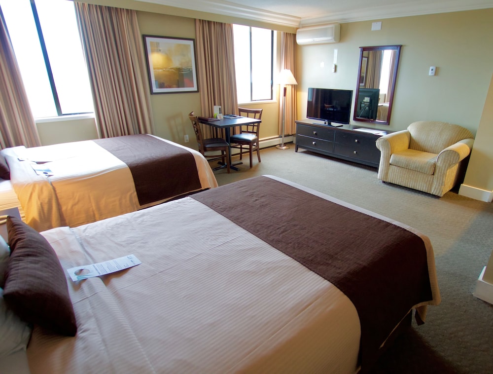 Century Plaza Hotel & Spa 24/74