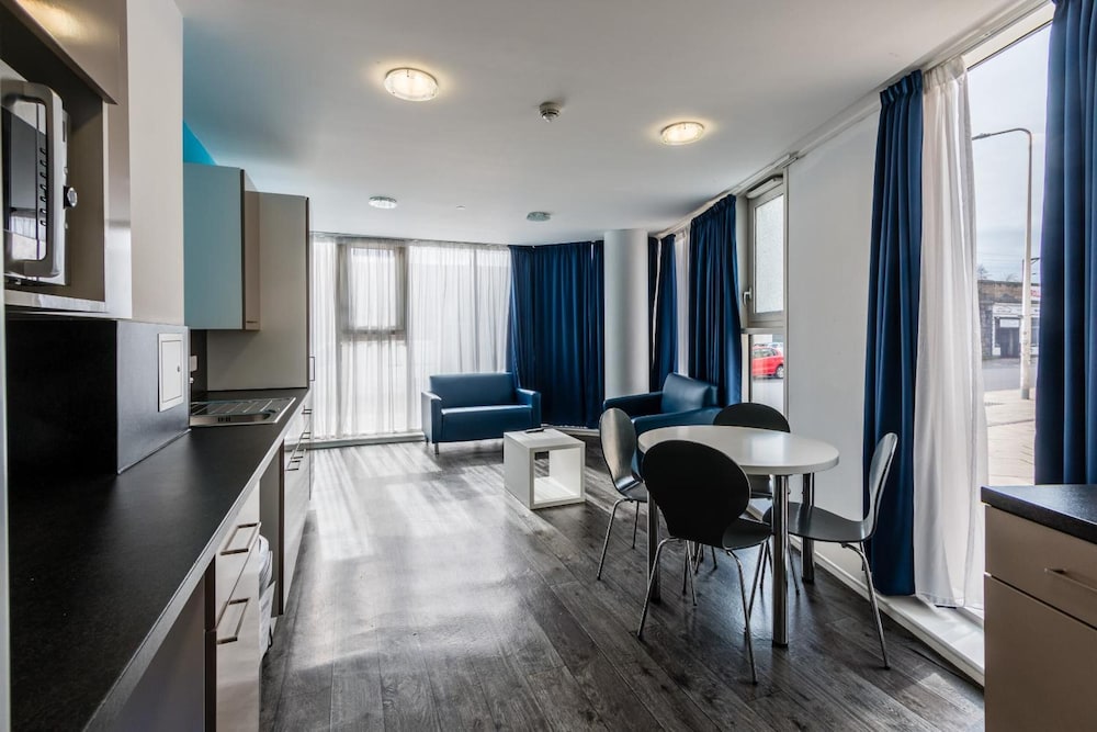 Destiny Student Brae House 55/63
