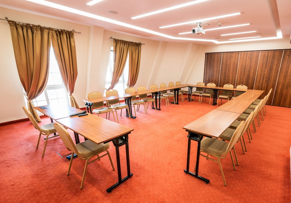 Hotel Piast 44/50