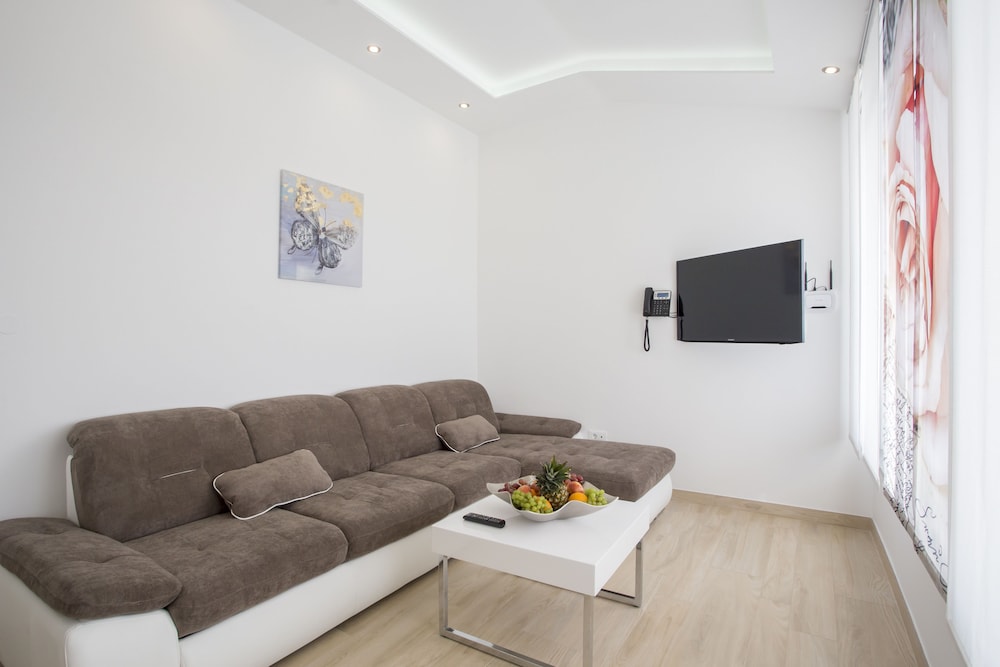Adrion Aparthotel 15/49