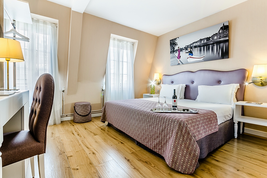 Room, Single, Double or Twin Bed