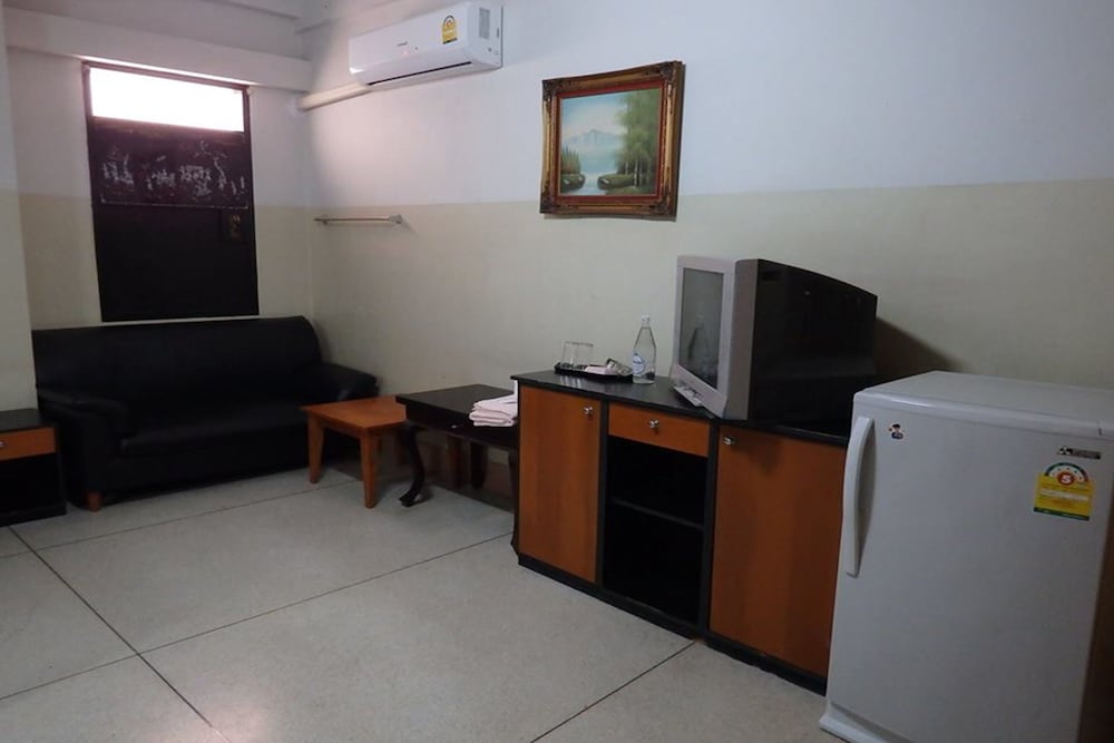 Sakol Hotel Korat 27/41