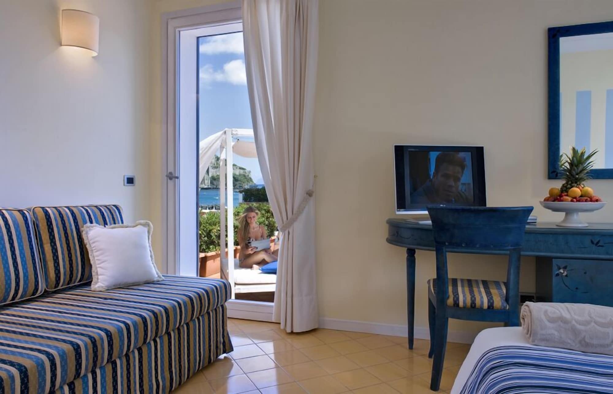 غرفة كلاسيكية بسرير مزدوج بإطلالة على البحر، Terme Mare Blu 6/8