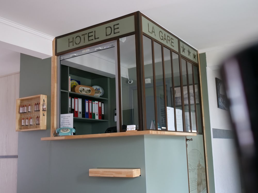 Hotel de la Gare 12/55