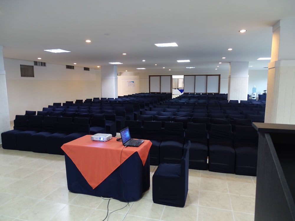 Hotel Tonchala 50/58