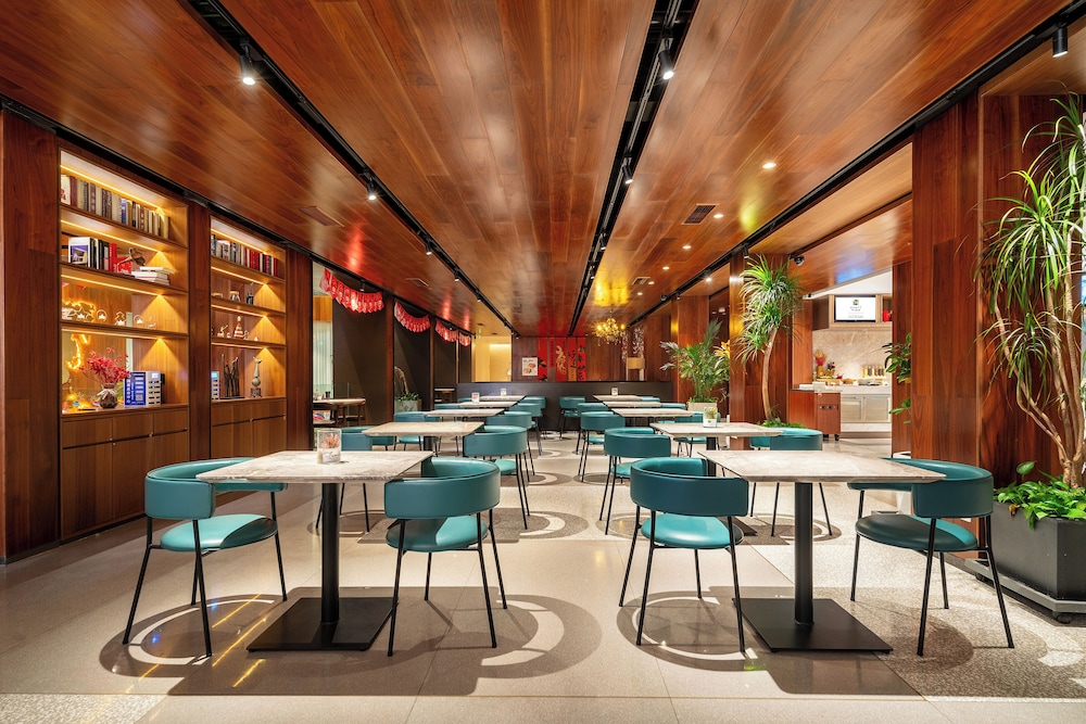 Huidong Business Hotel 40/50