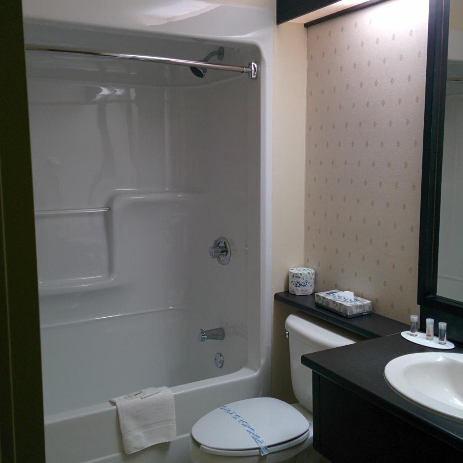 غرفة بسرير مزدوج في طابق مرتفع، Days Inn By Wyndham Montmagny 3/6