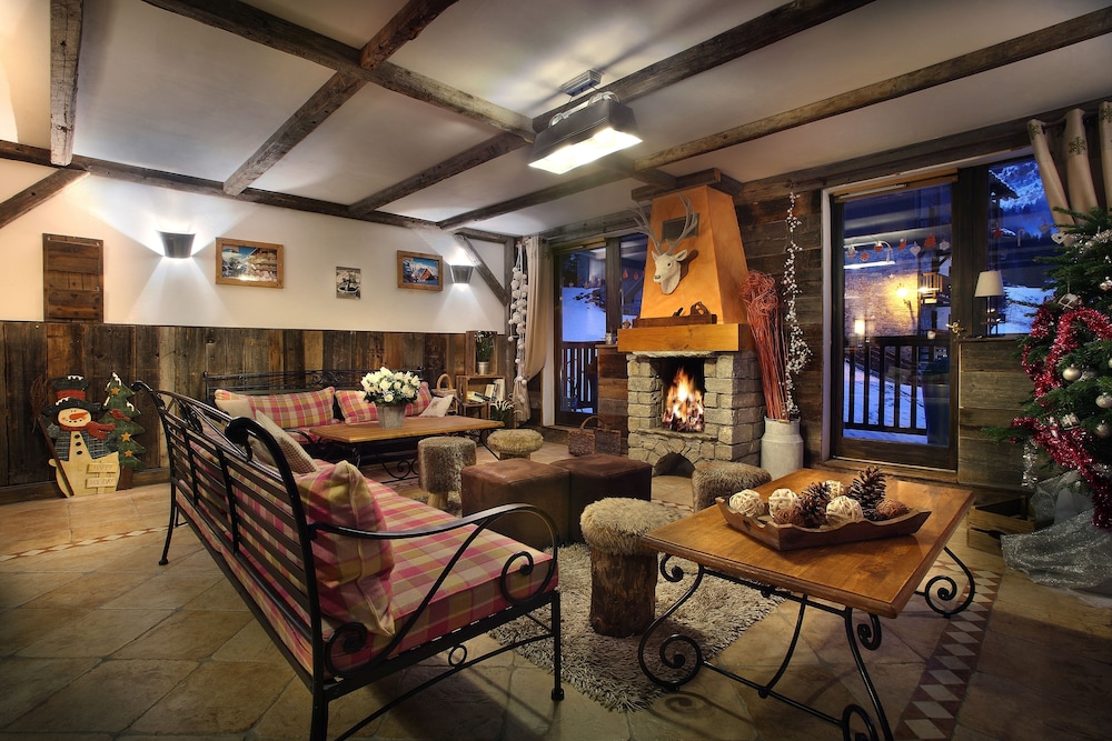 Chalet des Neiges - Oz en Oisans(Sat arr/dep only 30/50