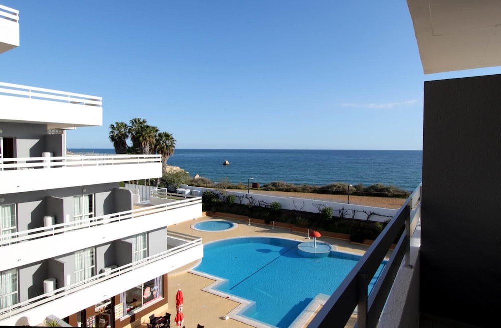 Luar Hotel 41/47