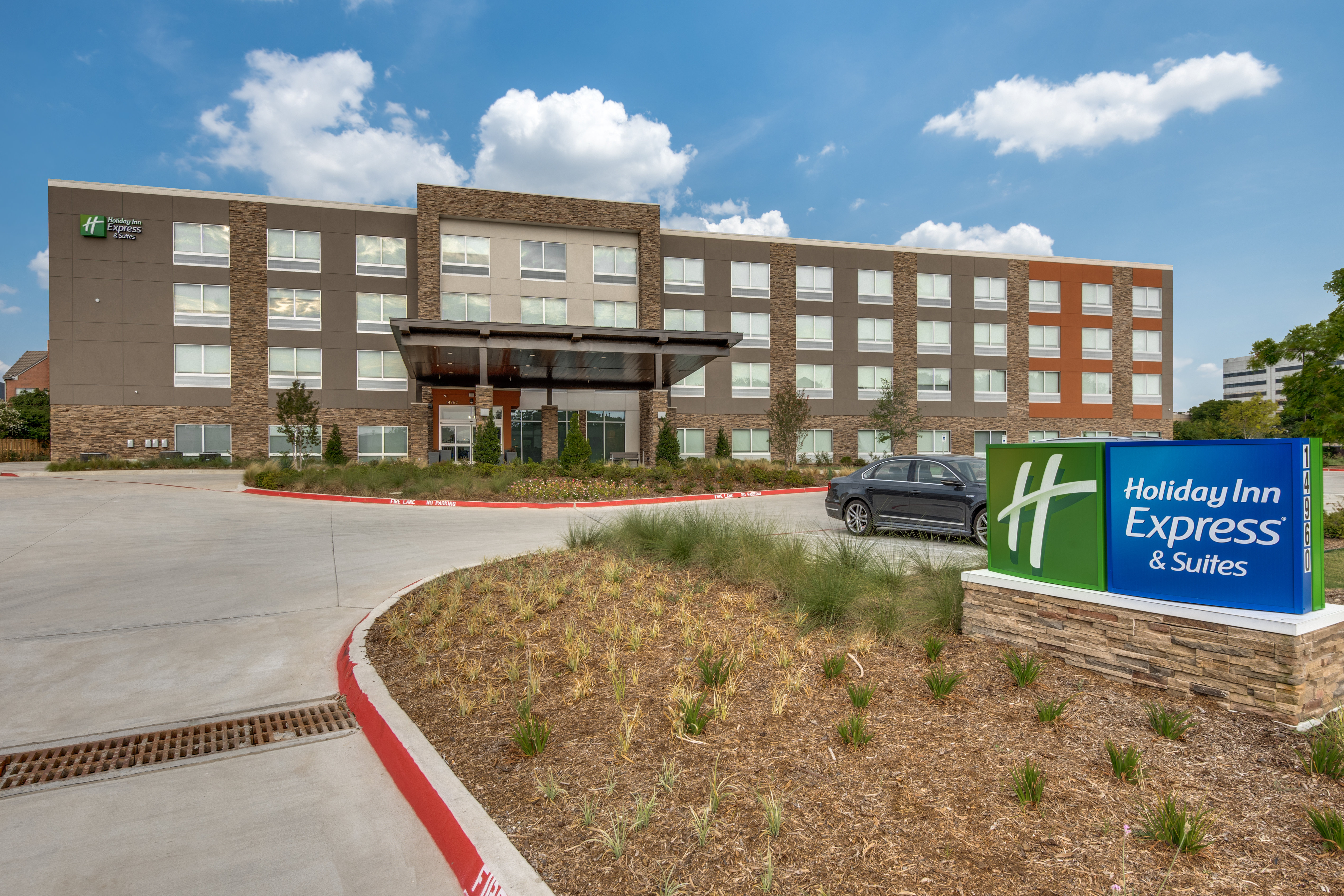 Holiday Inn Express And Suites Dallas North Addison 57/64