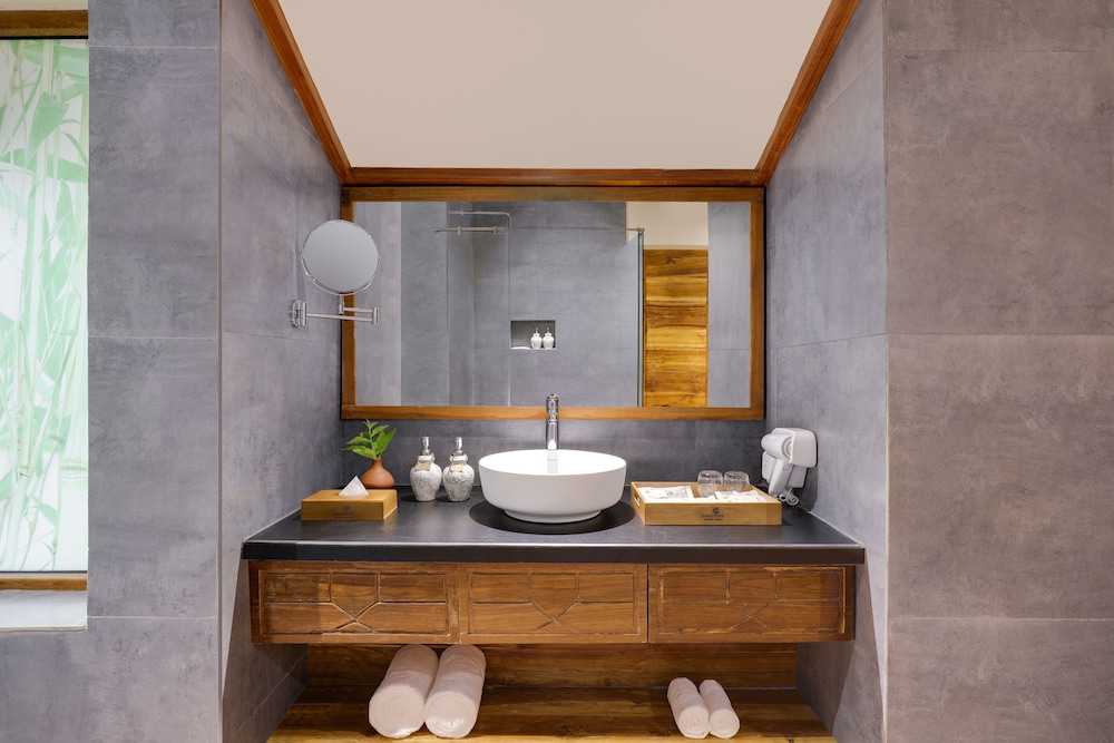 Lemon Tree Wildlife Resort Kanha 31/34