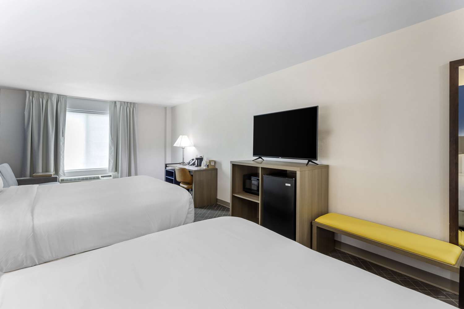 ROOM, 2 QUEEN BEDS