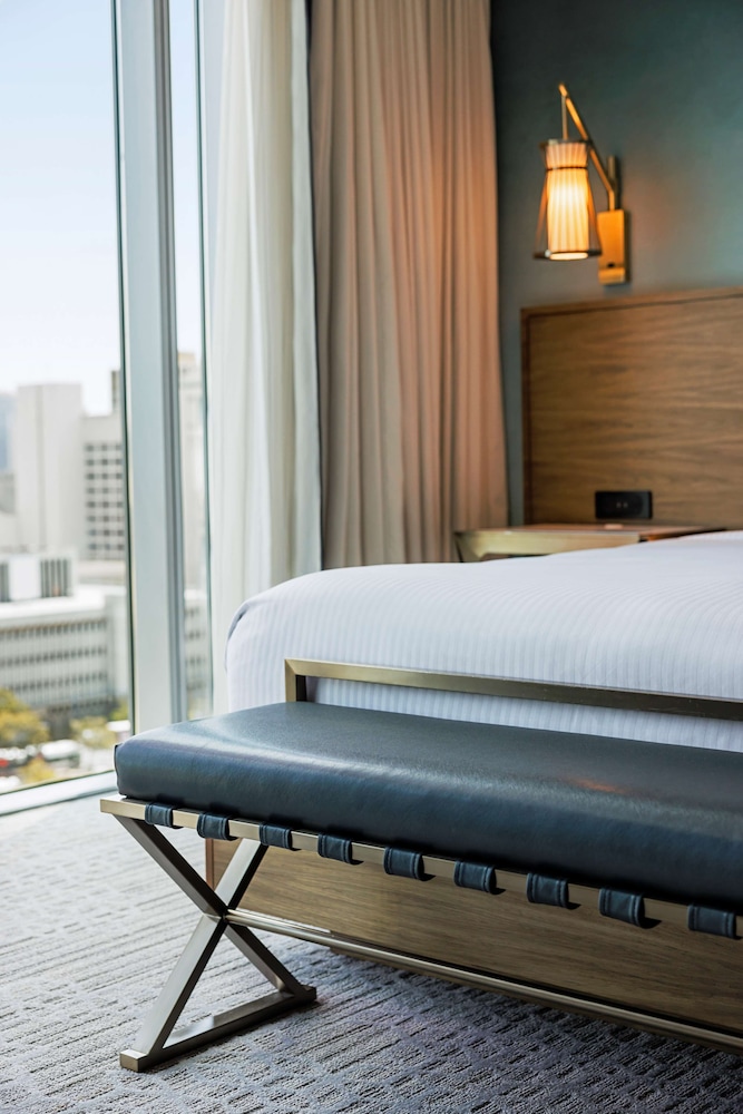 Carte Hotel San Diego Downtown Curio Collection By Hilton 45/87