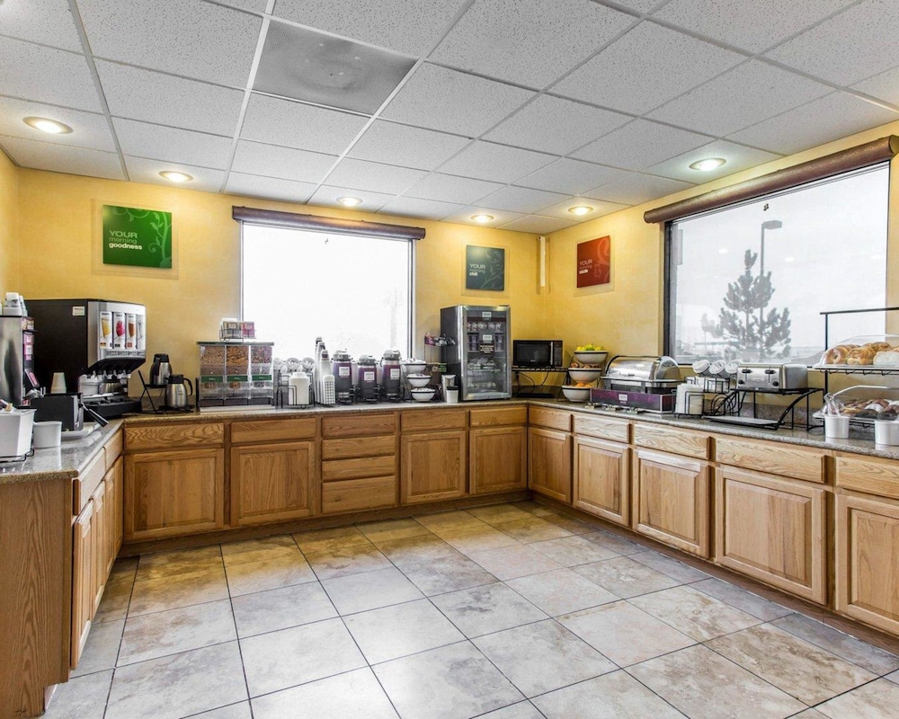 Comfort Inn & Suites Rawlins WY 9/48