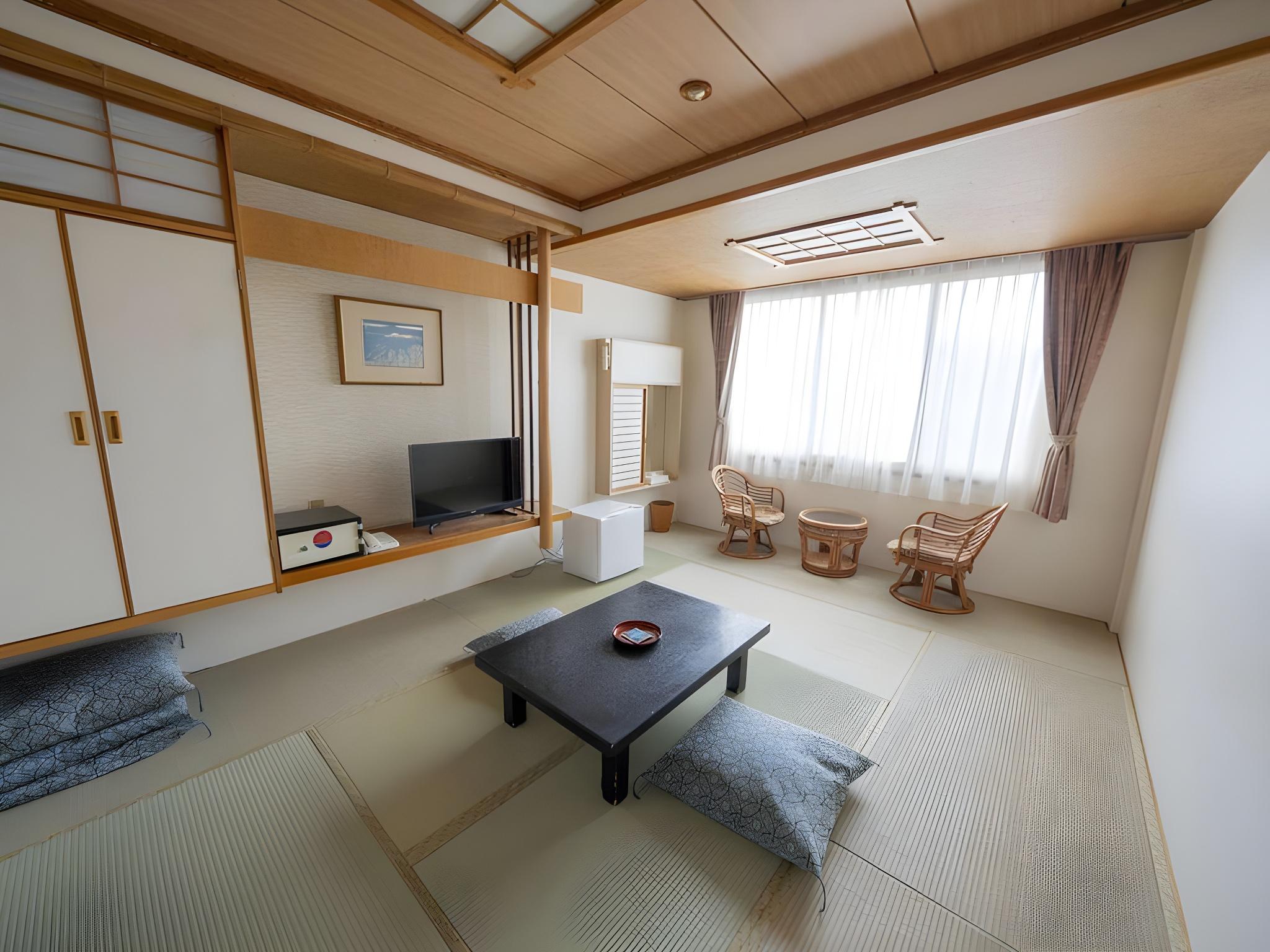 Japanese or Western Style
