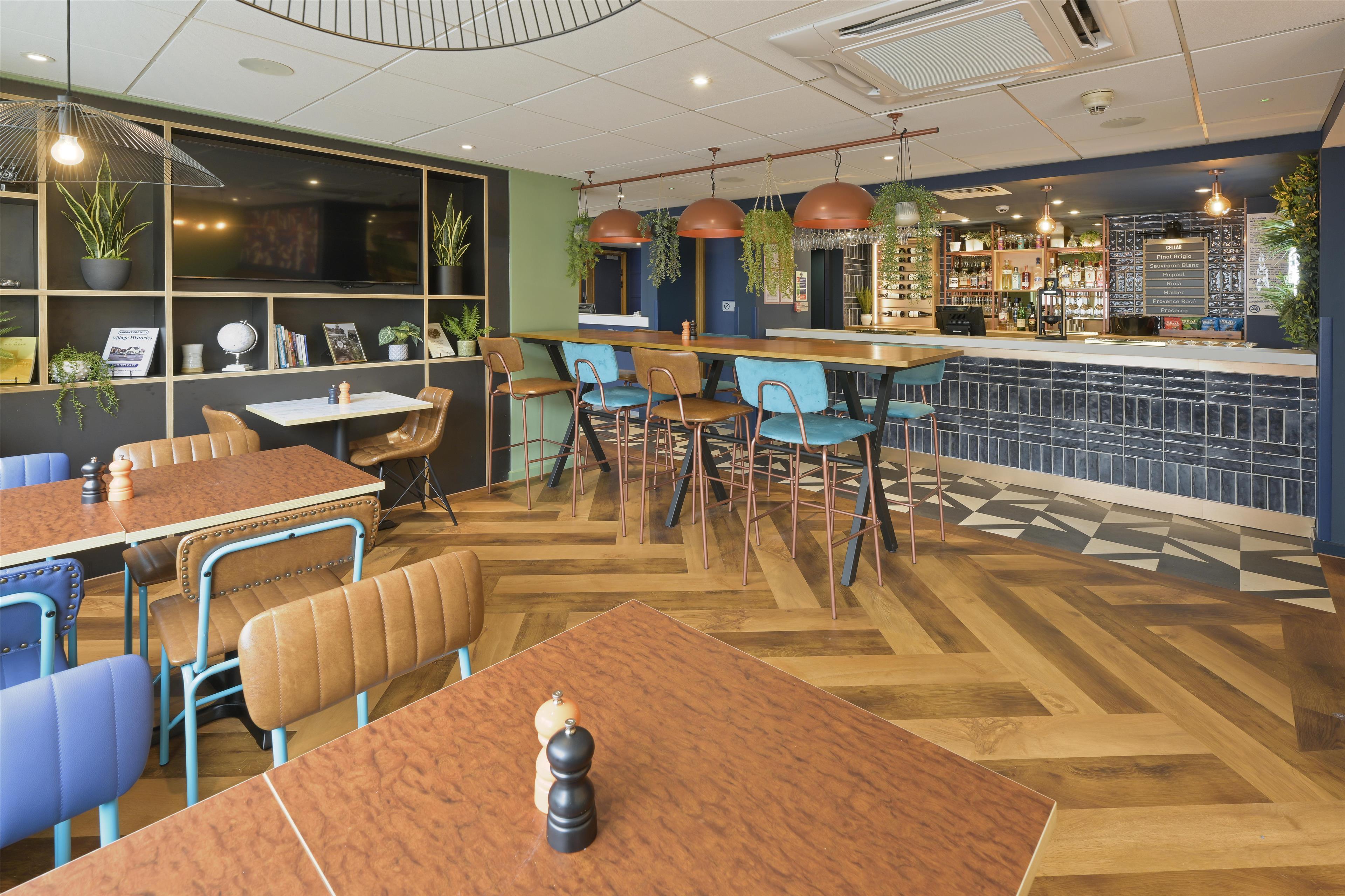 Travelodge Caterham Whyteleafe 17/24