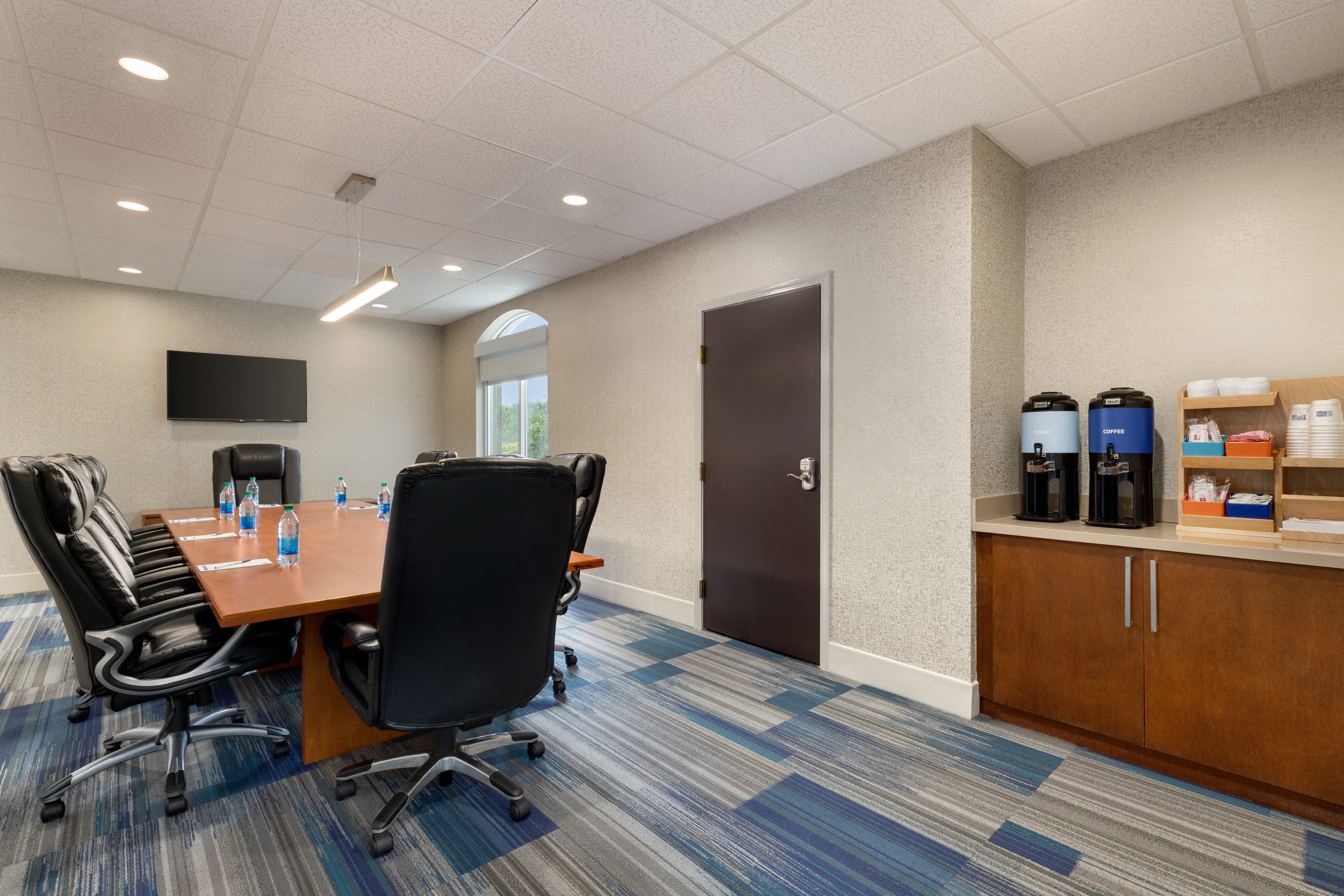 Holiday Inn Express Hotel Suites Auburn University Area 44/53
