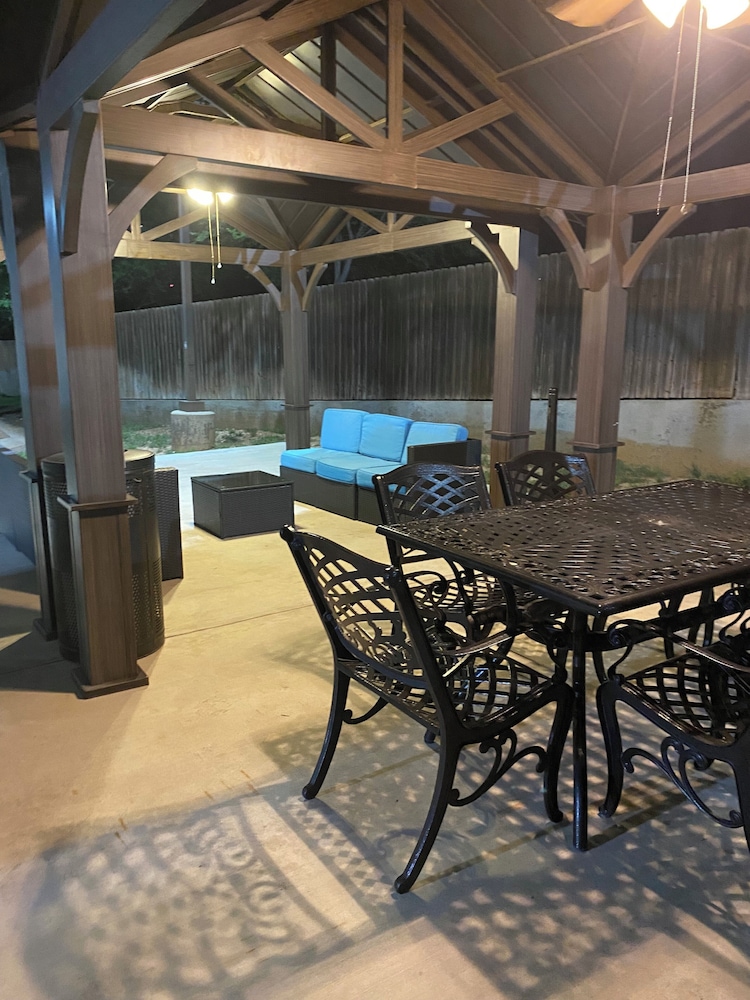 Holiday Inn Express Hotel Suites Snyder 33/54
