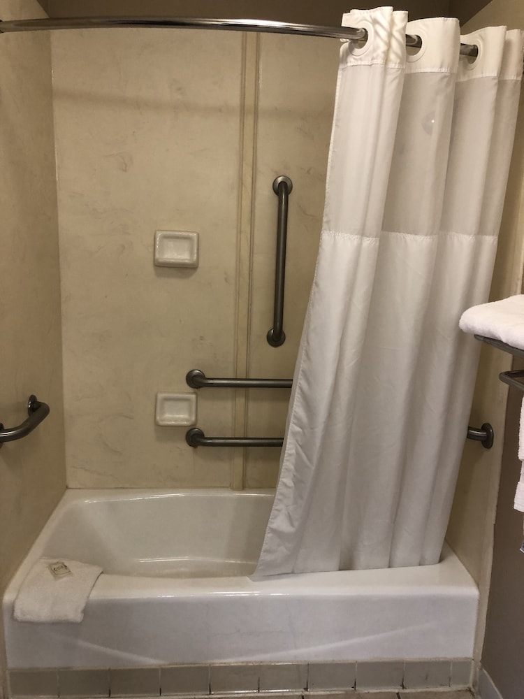 Quality Inn Clinton - Laurens I-26 14/30