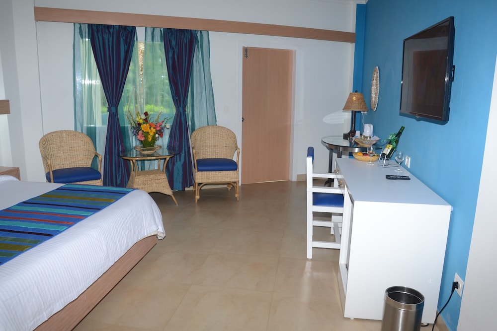 Peerless Sarovar Portico 18/45