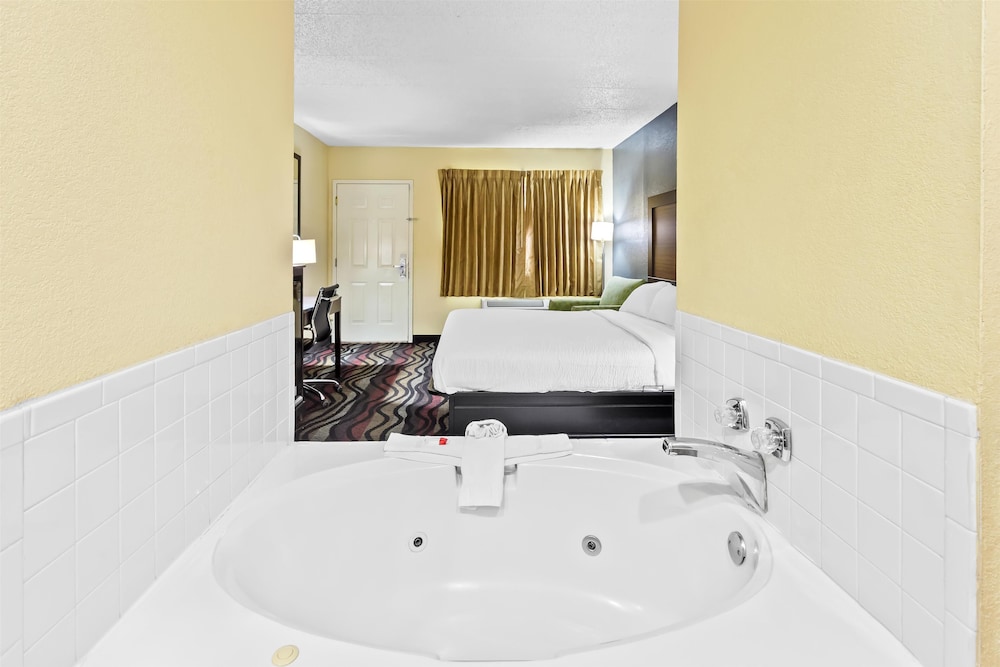 Americas Best Value Inn Grayson 23/23