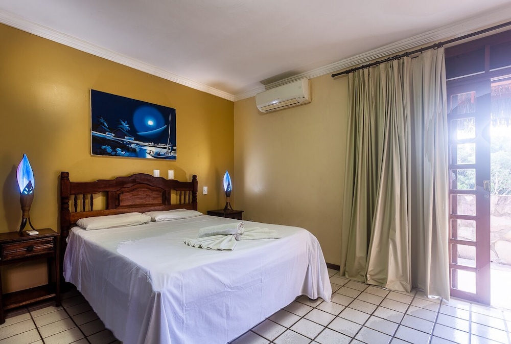 Castelo Beach Hotel 11/64