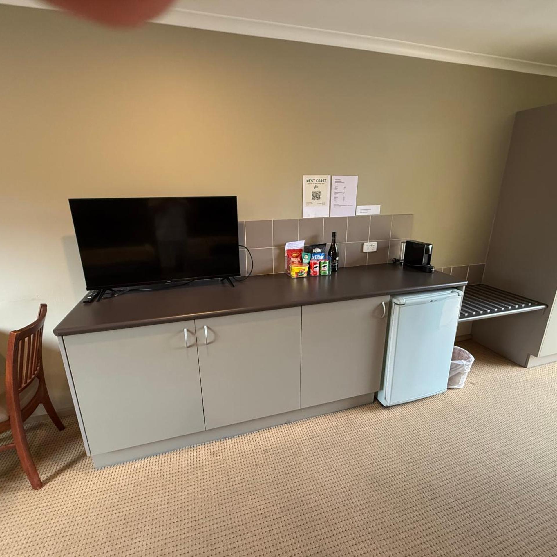 Motel Strahan 18/22