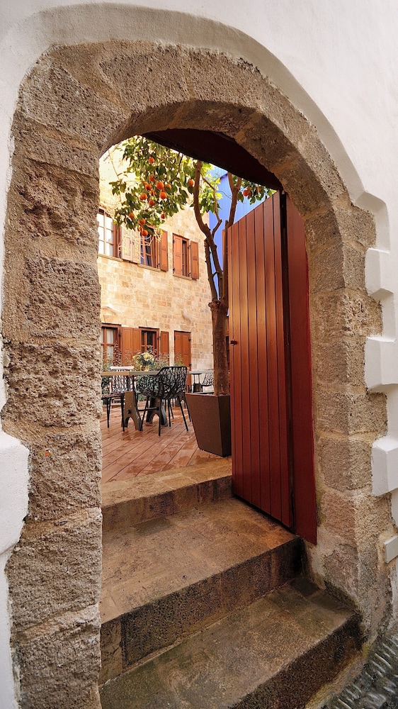 Kakkini Porta Rossa Exclusive Suites 6/50