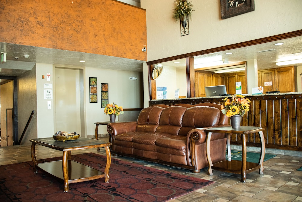 Quality Inn Vernal Near Dinosaur National Monument 25/43