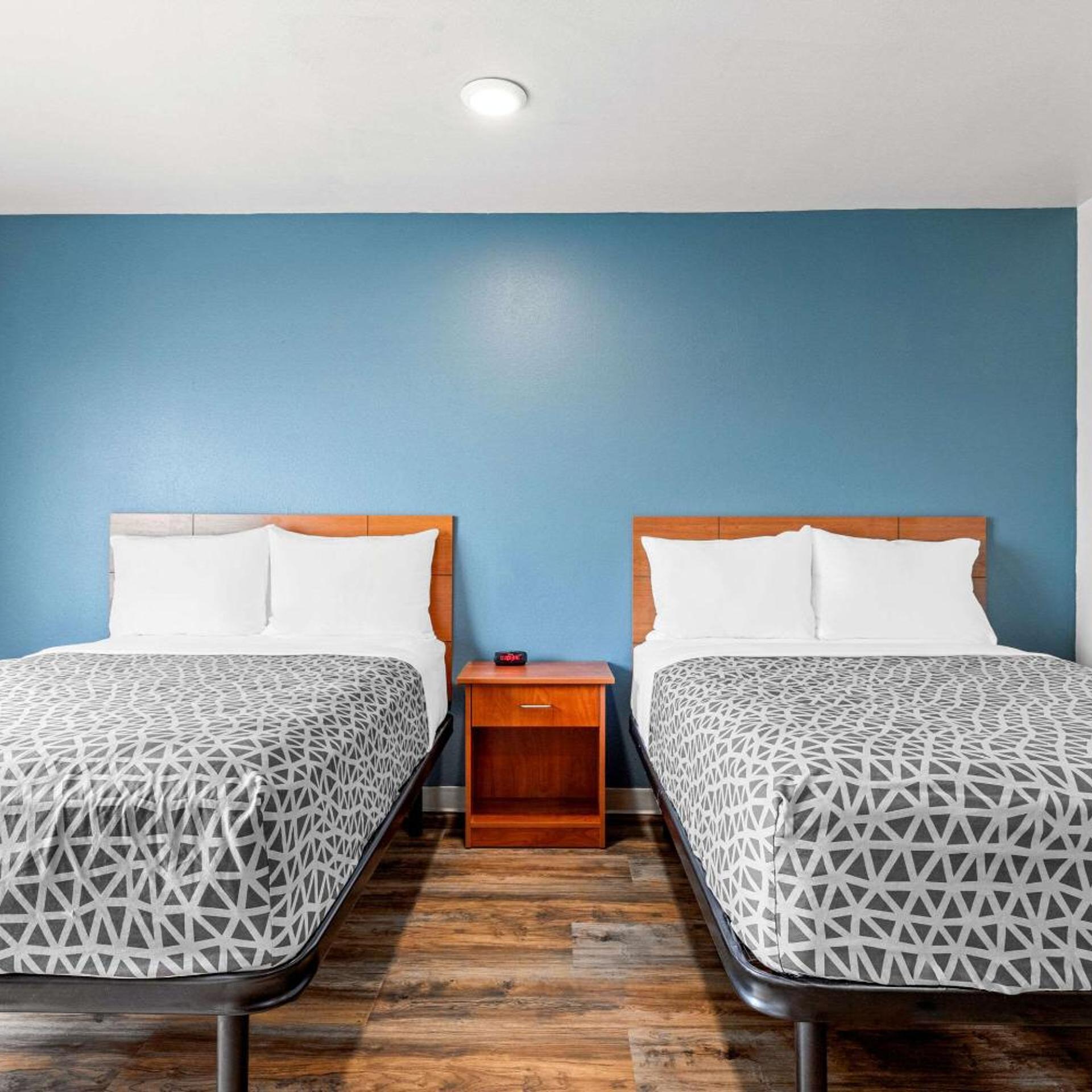 غرفة بسريرين مزدوجين، WoodSpring Suites Tulsa 10/10