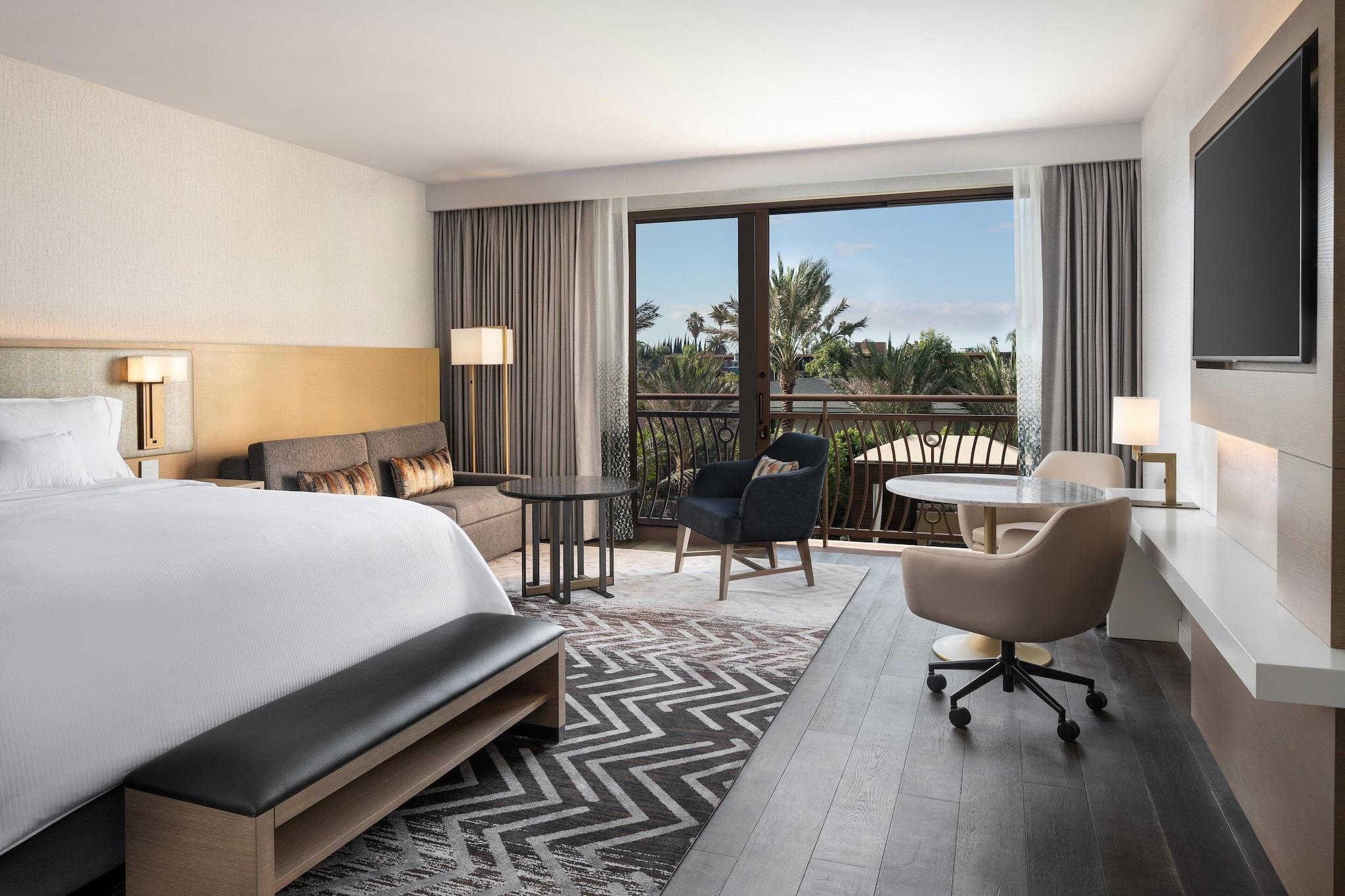 Studio, Resort View