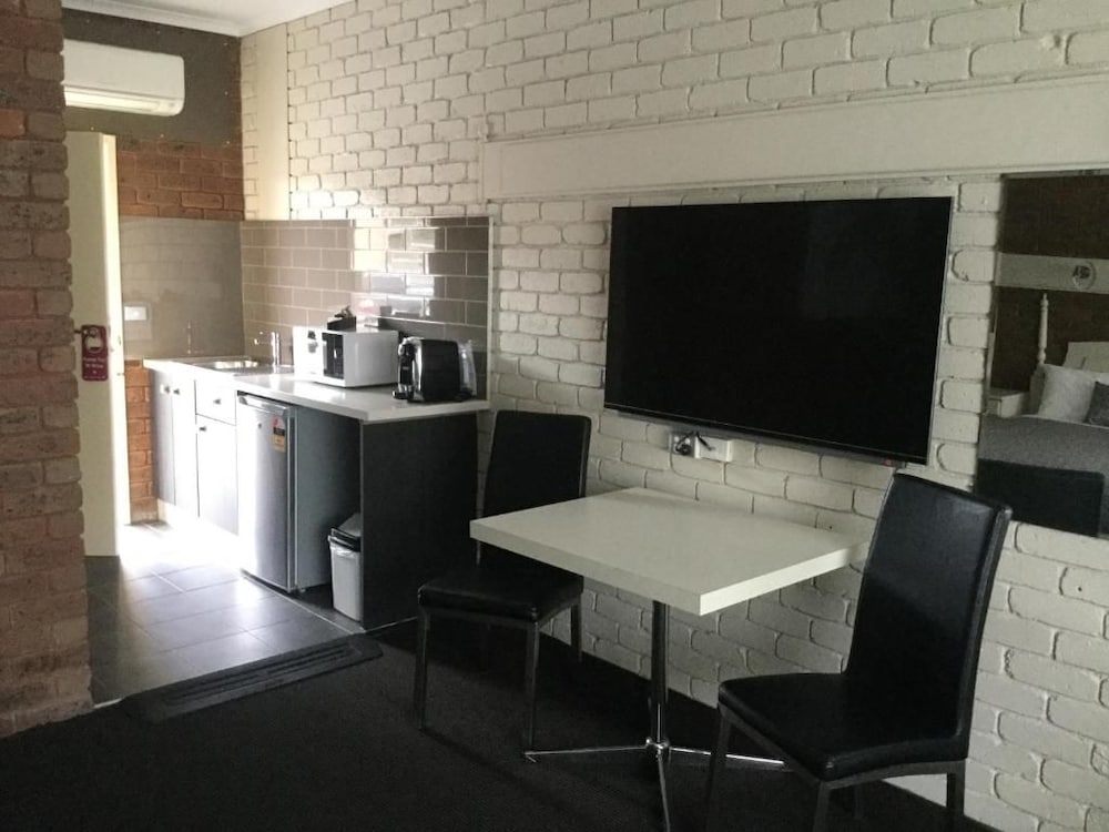 Albury Townhouse Motel 40/46