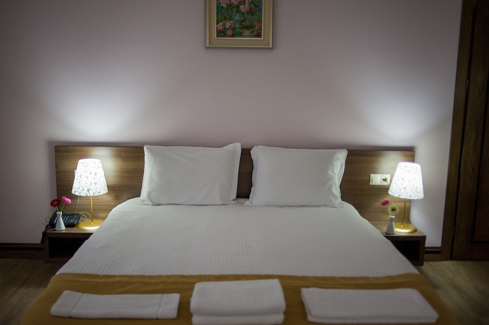 Hotel O. Galogre 30/64