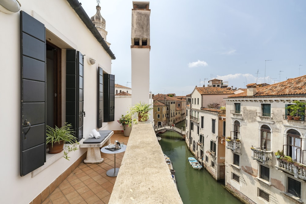 Palazzo Schiavoni 8/86