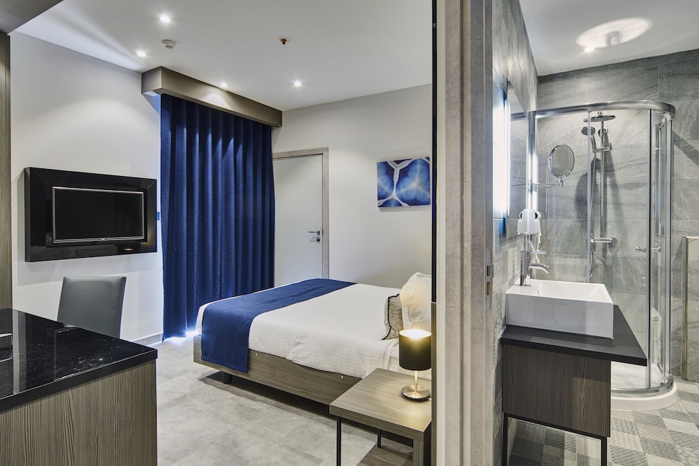 The District Hotel 14/47