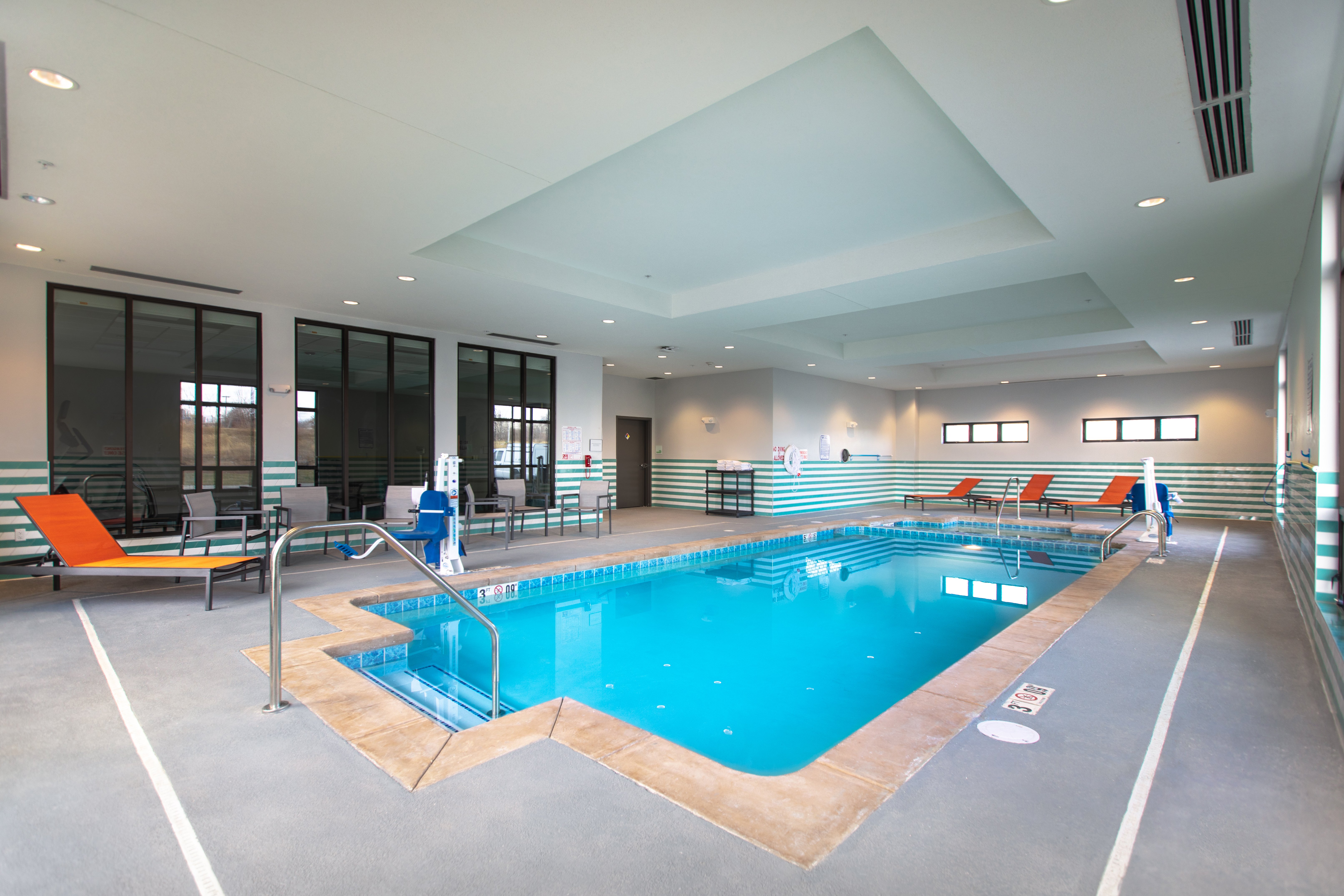 Holiday Inn Kansas City - Northeast 21/55