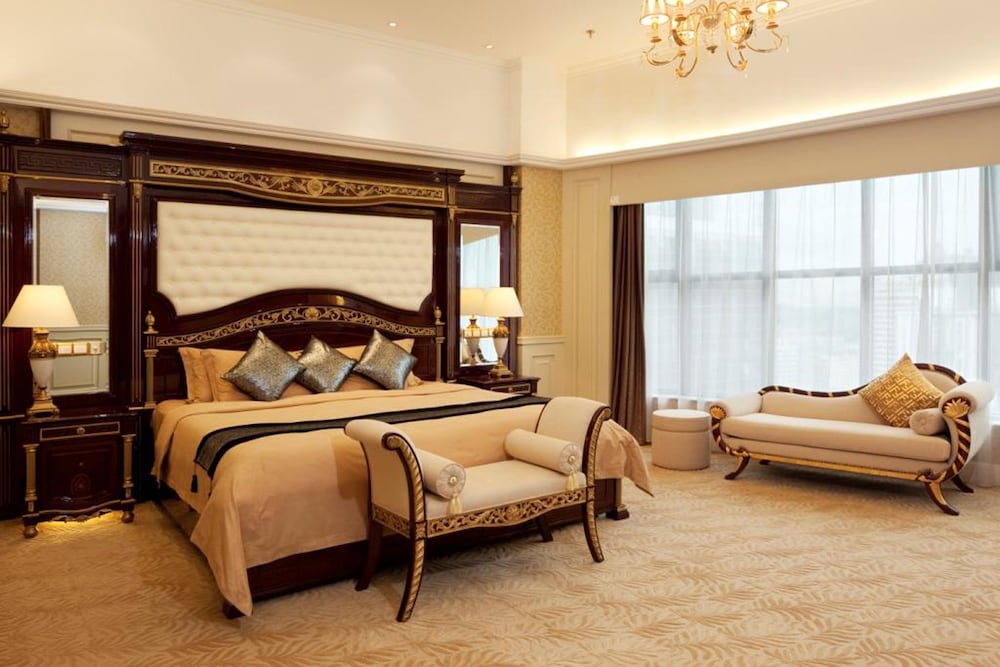 Crowne Plaza Hotel Suites Landmark Shenzhen 47/79