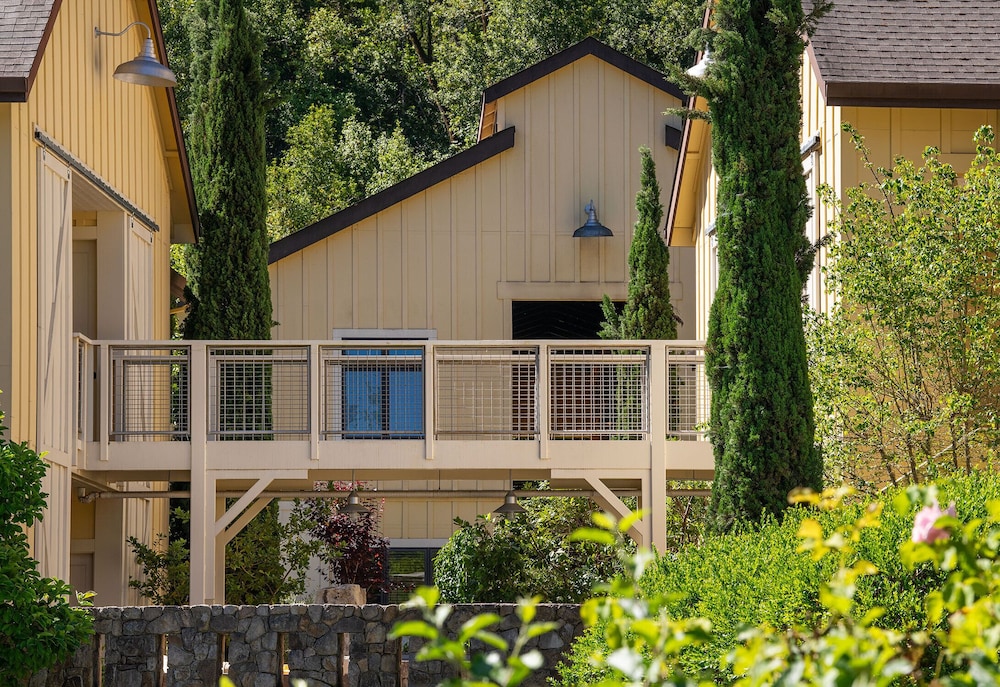 FARMHOUSE INN 4/50