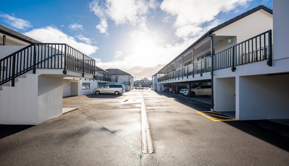 311 Motel Riccarton 66/71