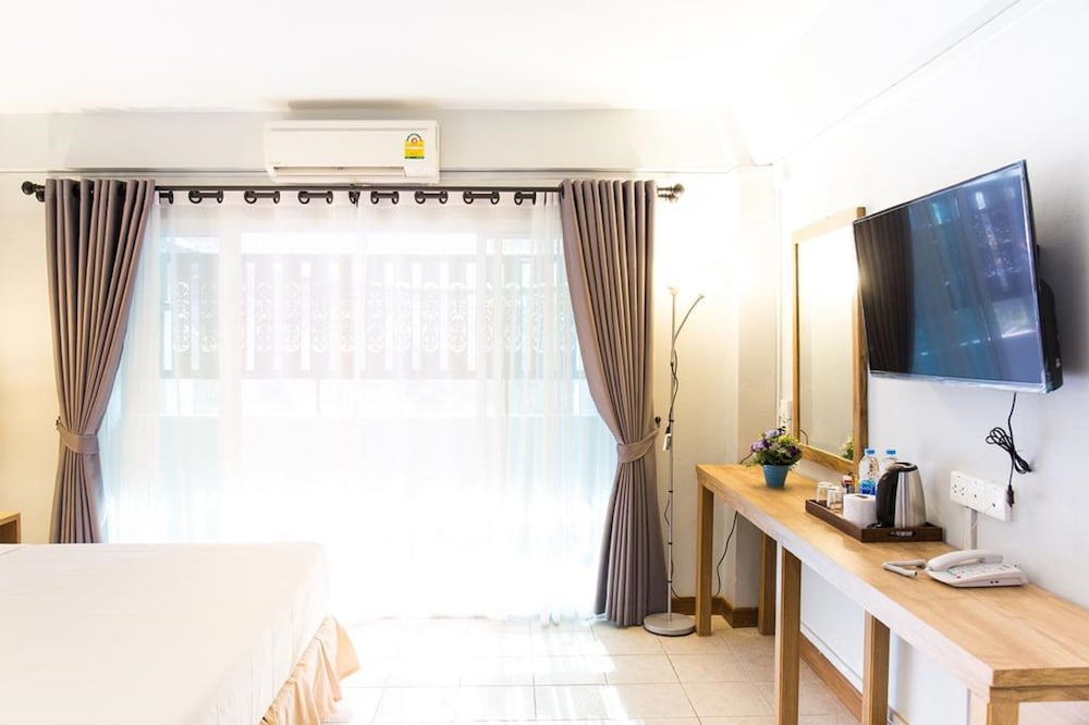 RATANA HOTEL CHIANG MAI 24/49